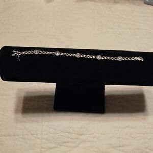 Elegant Silver Bracelet with Crystal Accents